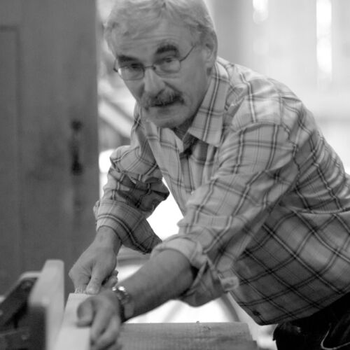 Markus Lehmann in der Wekstatt der Kobesen