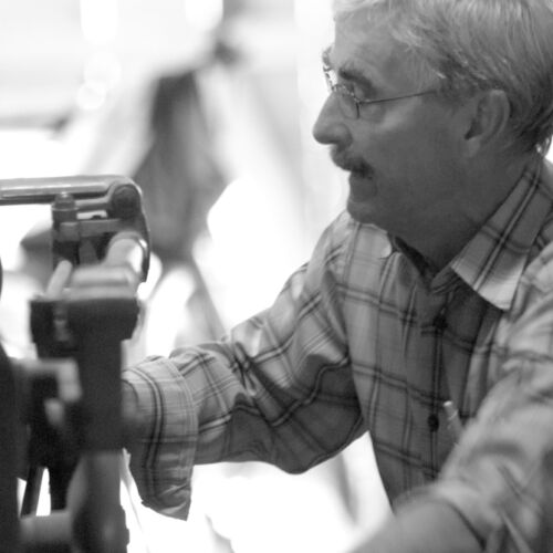Markus Lehmann in der Wekstatt der Kobesen