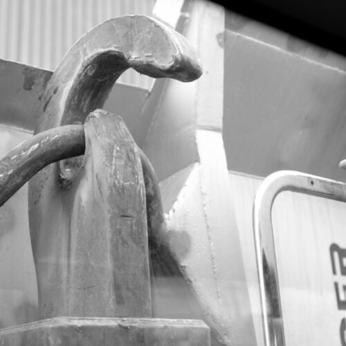 Maja Voser beim Kiestransport.