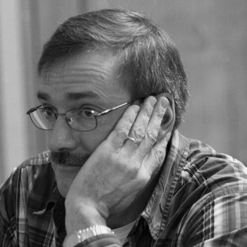 Die Probe der Theatergruppe des Musikvereines Niederhelfenschwil an der Arbeit.