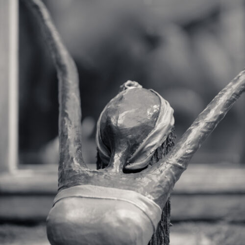 Besucher an der Ausstellung in der Kobesen.