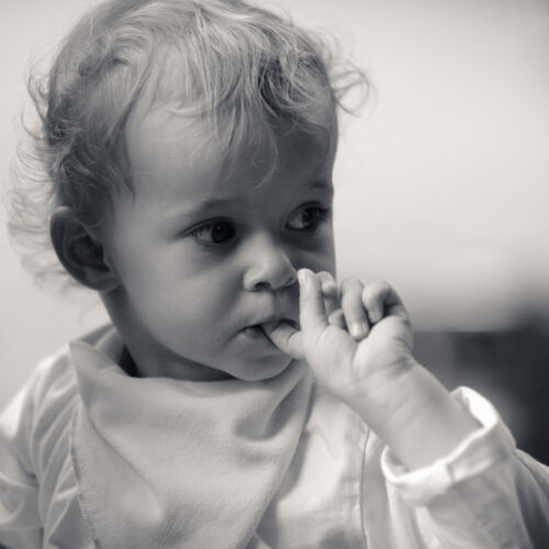 Besucher an der Ausstellung in der Kobesen.